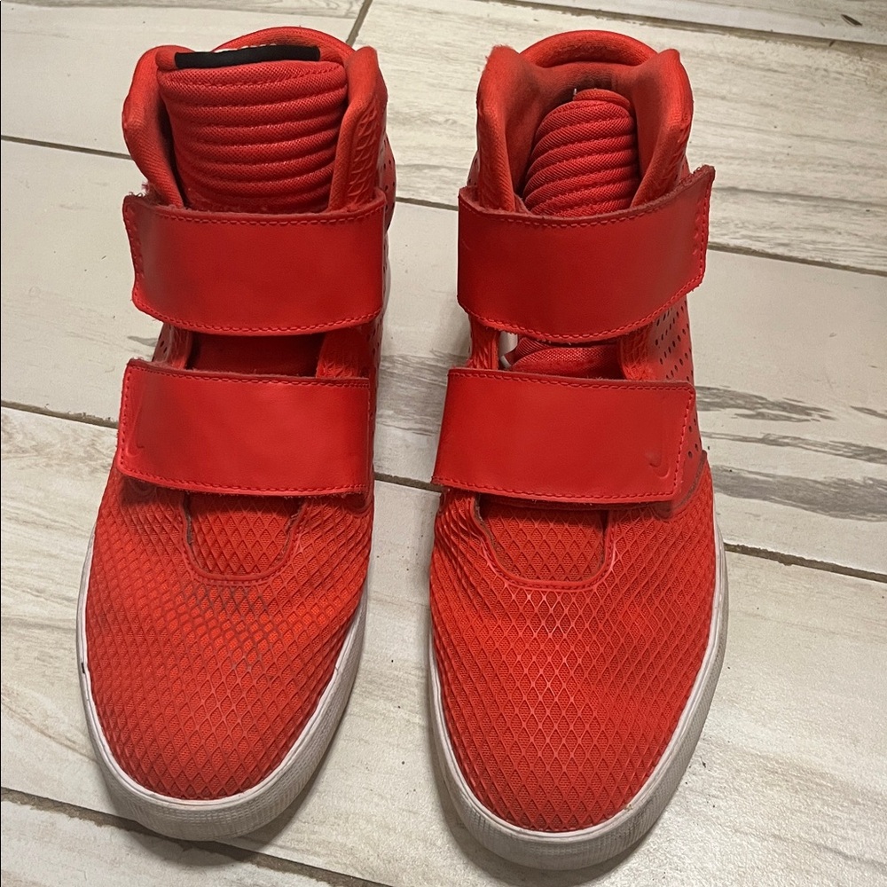 Mens Nike Red High-Top Sneakers with Velcro Straps